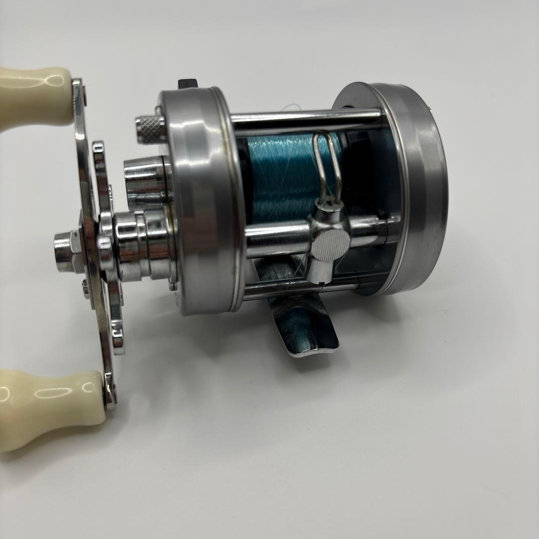 Vintage AbuGarcia Ambassadeur 2500CI リール