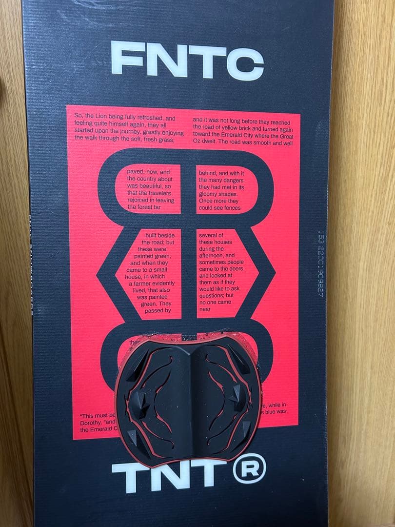 FNTC TNTR 153 スノーボード