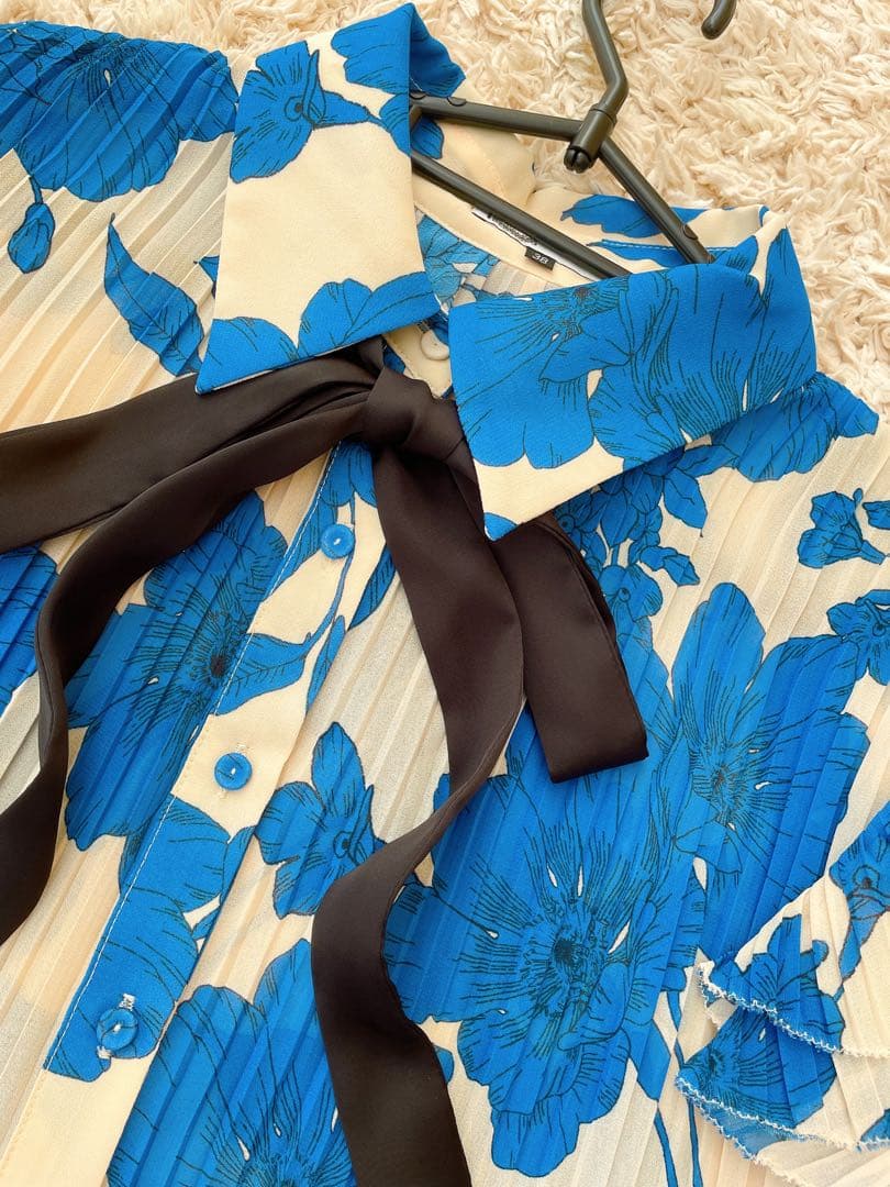 【新品タグ付き✨】北川景子さん着用　ダブスタ　フラワープリントシフォンブラウス