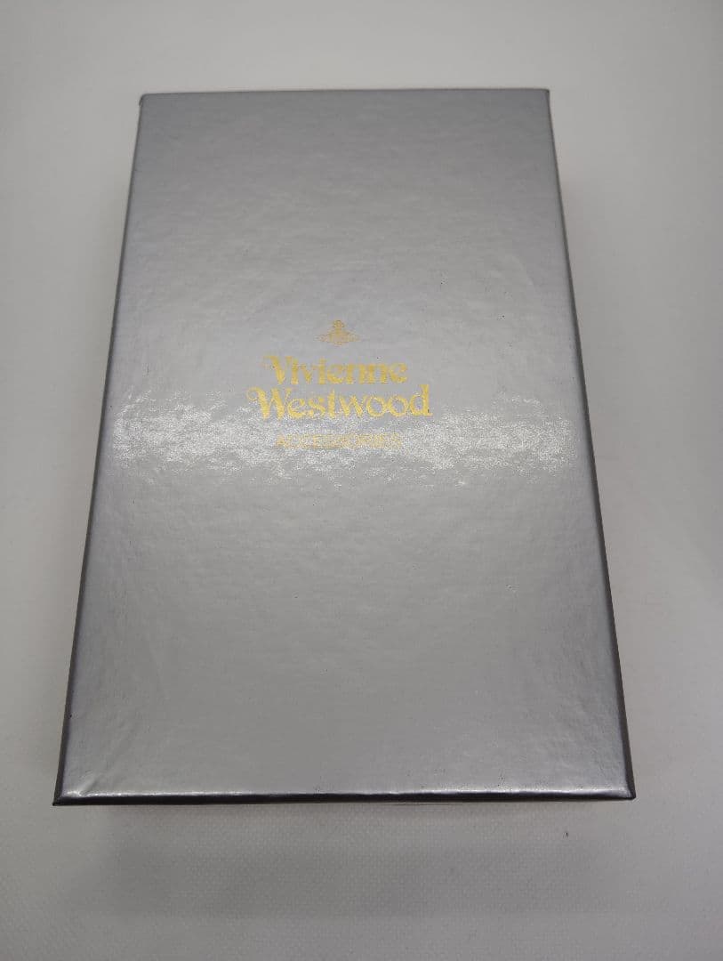12/12までの特価！箱付き新品ヴィヴィアンウエストウッド黒 長財布紙袋なし