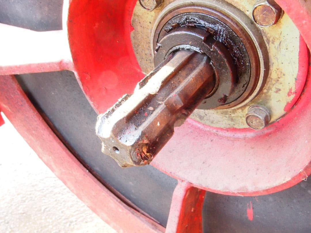 トラクター用スノーラッセルOGAWA。富山、石川、金沢