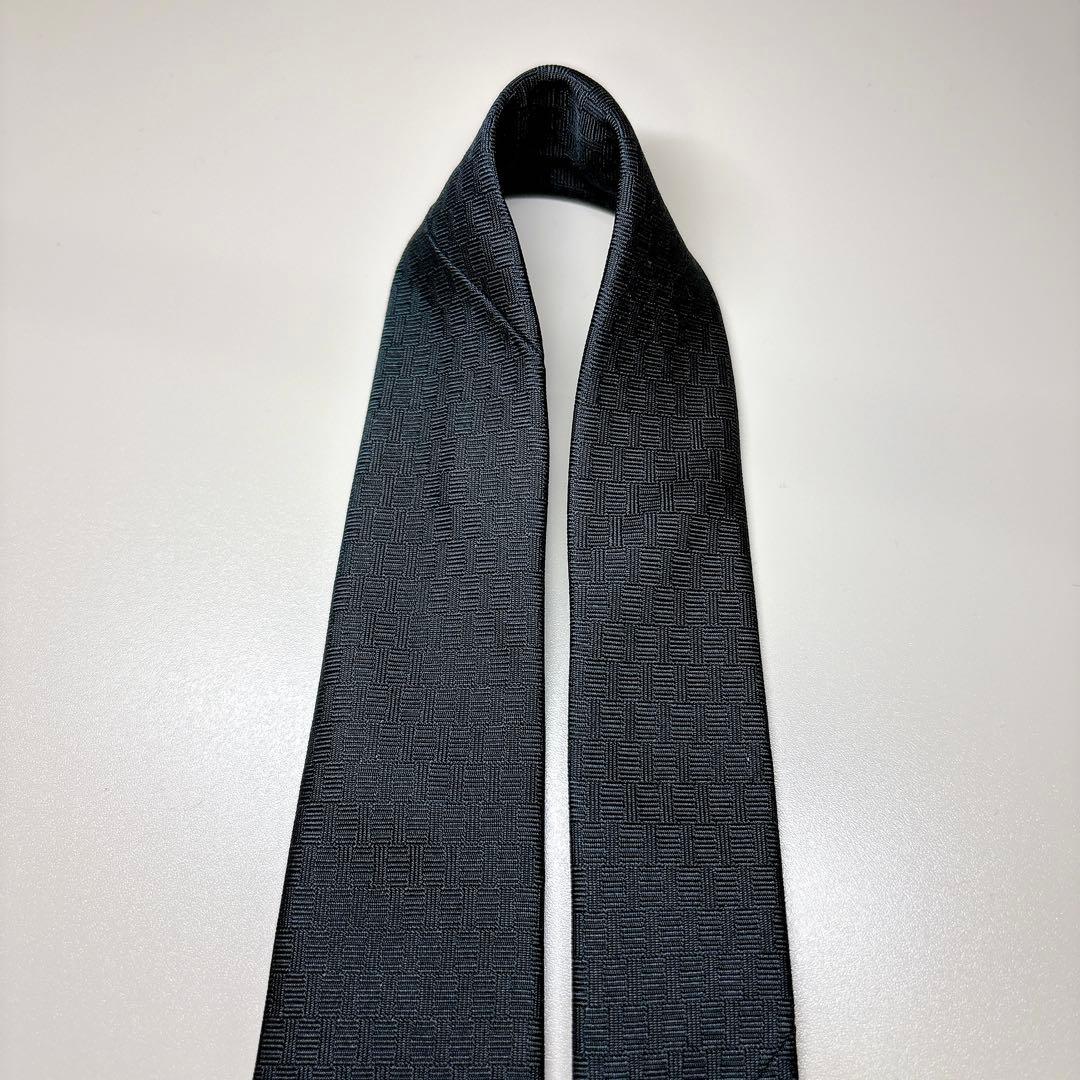 希少 HERMES ドラゴン ネクタイ 黒 H柄 ソリッド 龍 縁起物