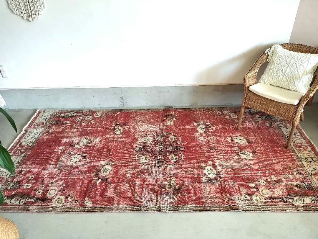 大判/シャビーレッドの上品なシノワズリラグ　No.674