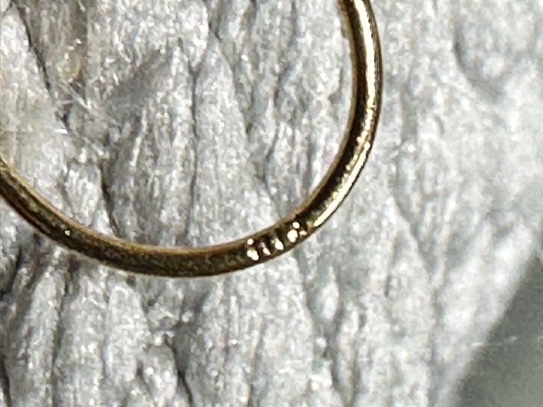 s*y様 K18 小さなダイヤのフックピアス