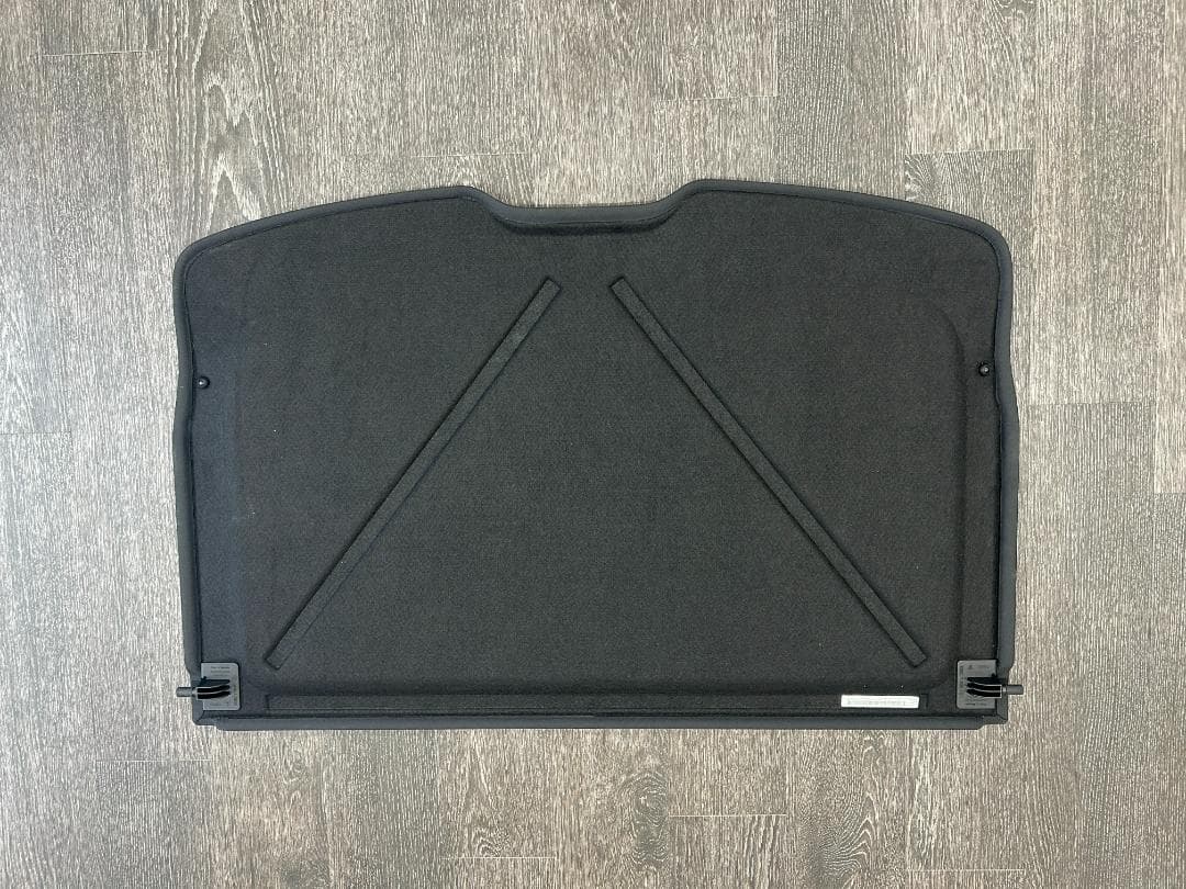 ポルシェ　マカン　ラゲッジカバー　トノカバー　純正