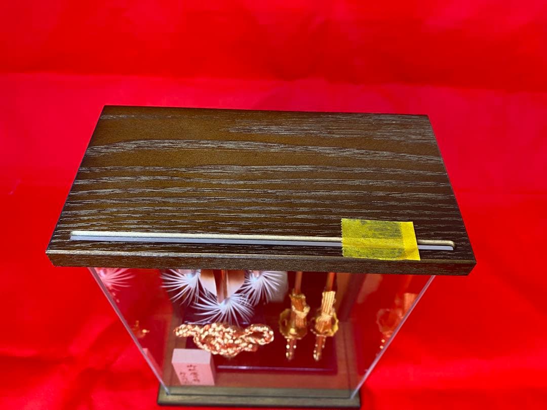 幹山作　壁掛け　破魔弓　焼桐アクリルケース・間口約１８×奥行約9,5×高約２６㎝