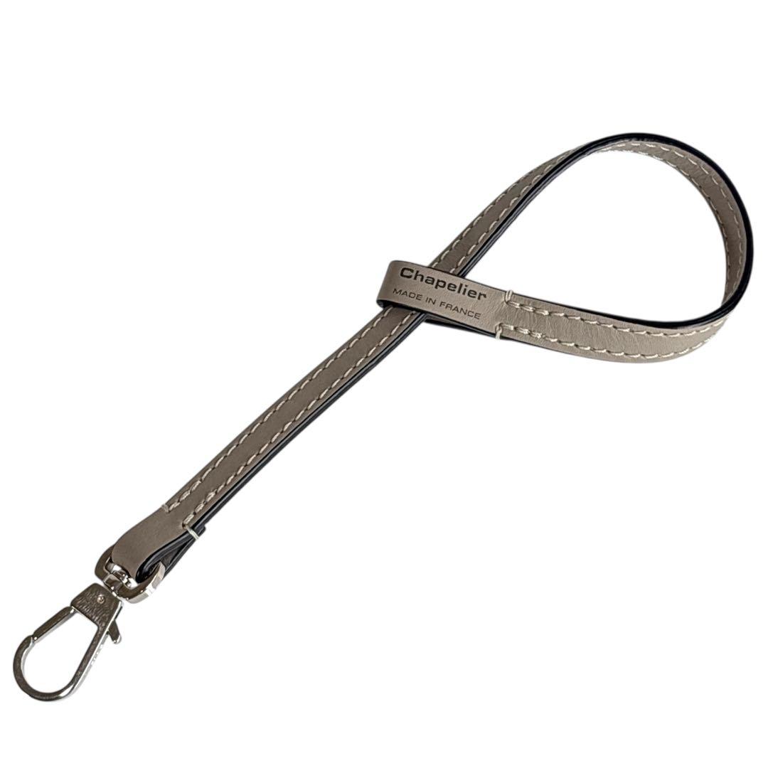 未使用級 エルベシャプリエ レザーストラップ チャーム