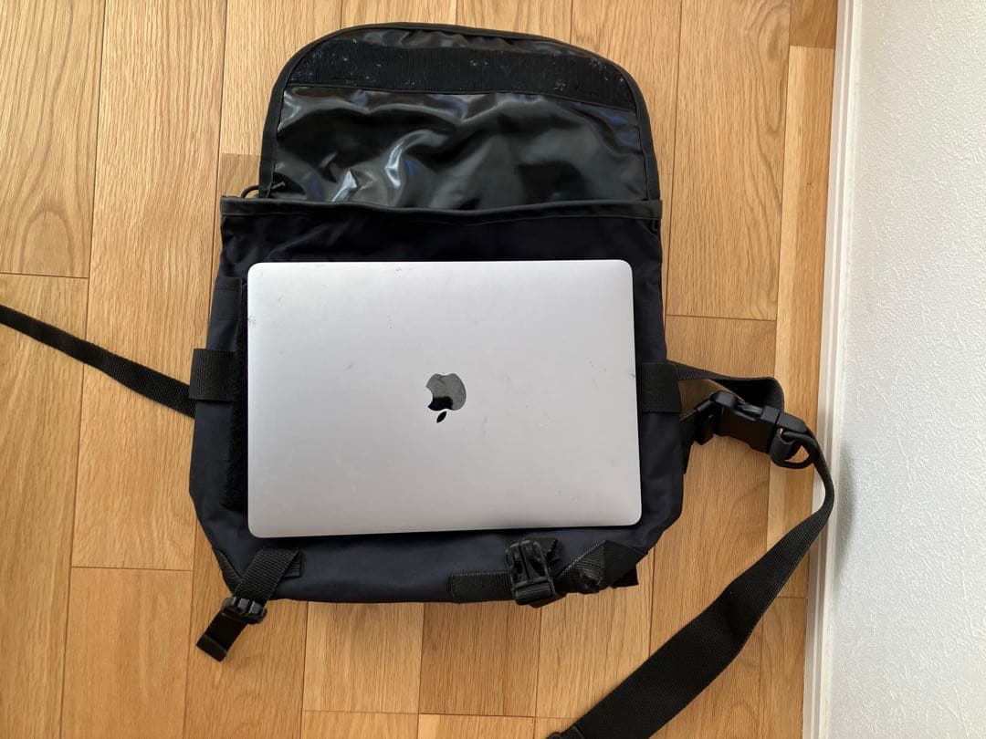 bagJack メッセンジャーバッグ ブラック