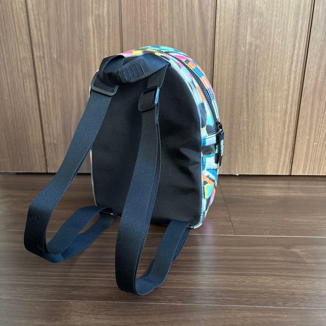 新品★UGG マルチカラーチェック柄リュック