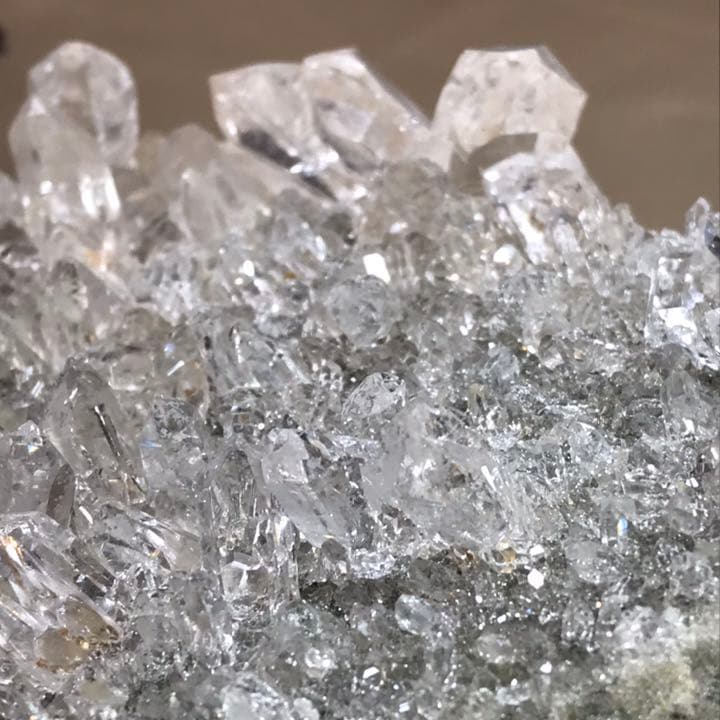 マニハール産水晶　1763グラム