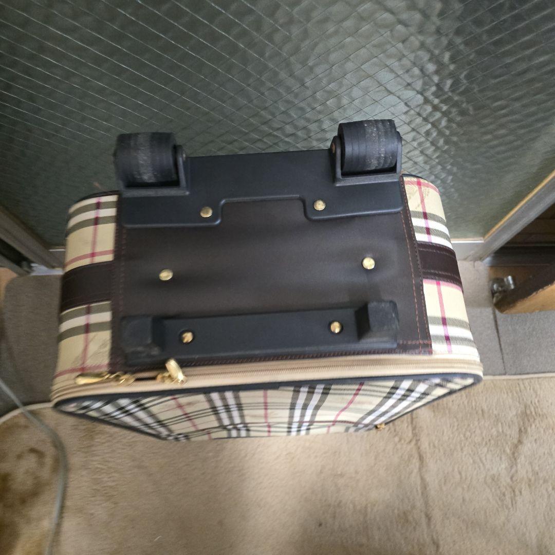 BURBERRYバーバリーチェック柄キャリーケース 中型