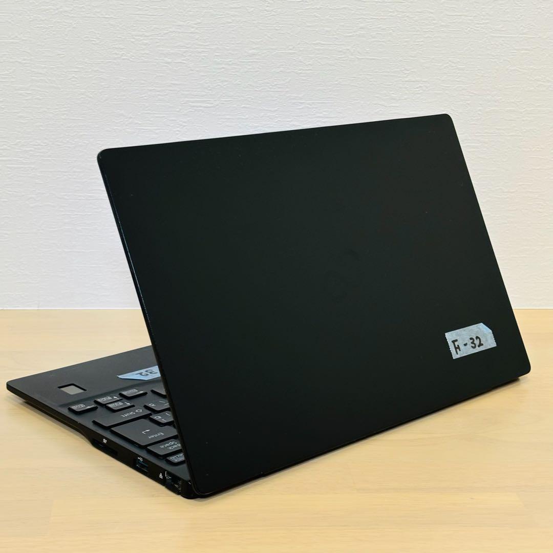 富士通 2021年 第11世代 i5 SSD 256GB オフィス付き F32