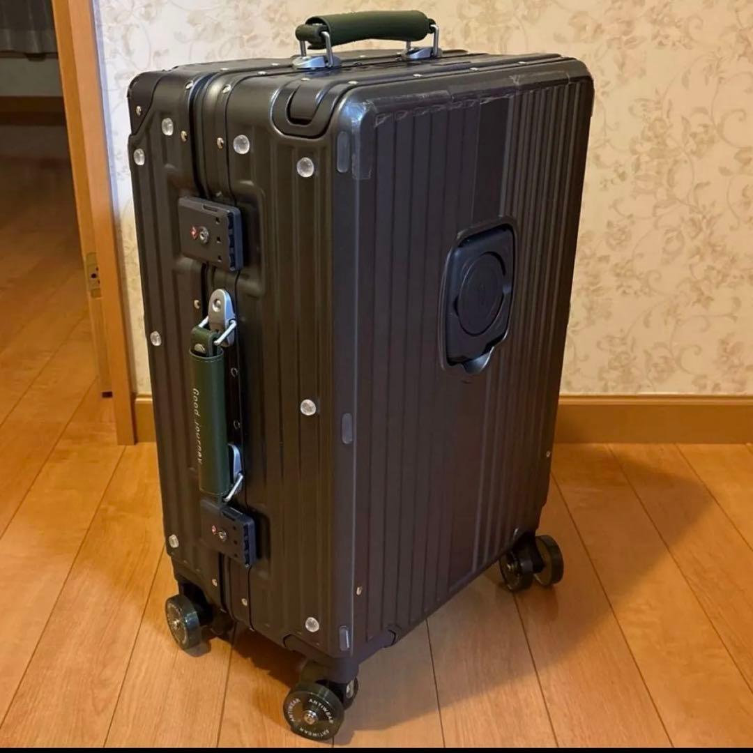 kpldol 未使用、新品　機内持ち込み　20インチ 中型　TSAロック付き