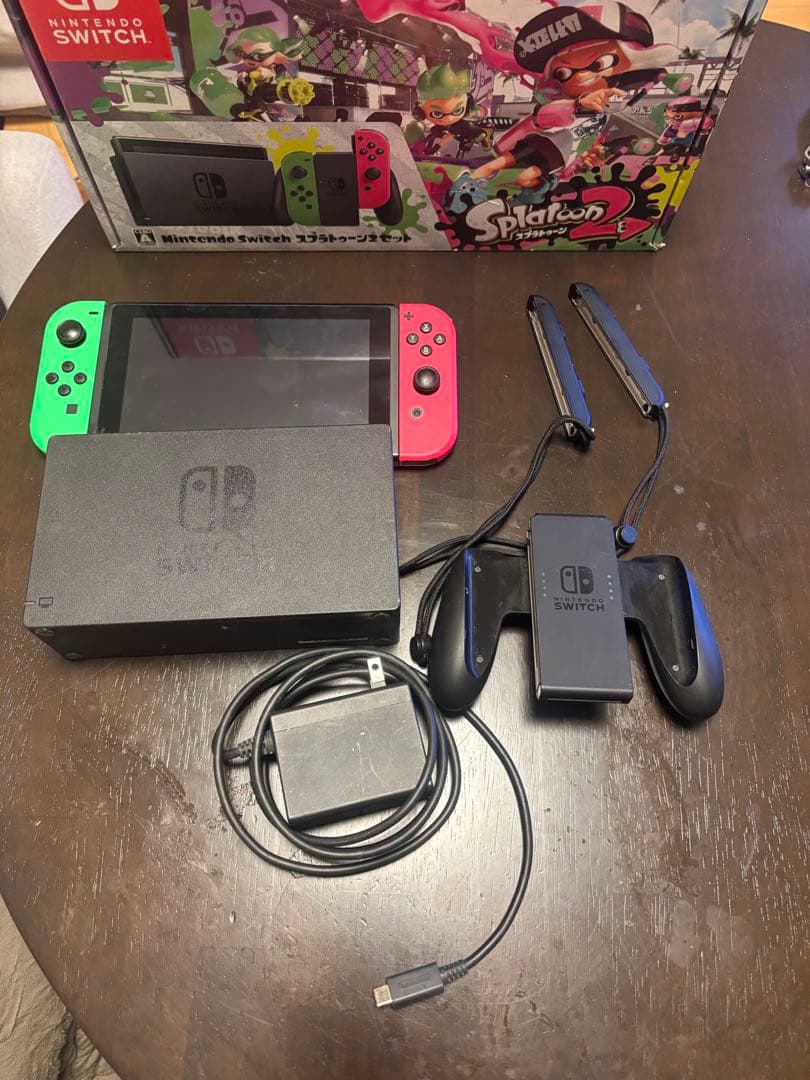 Nintendo Switch 本体　Splatoon2 カラー