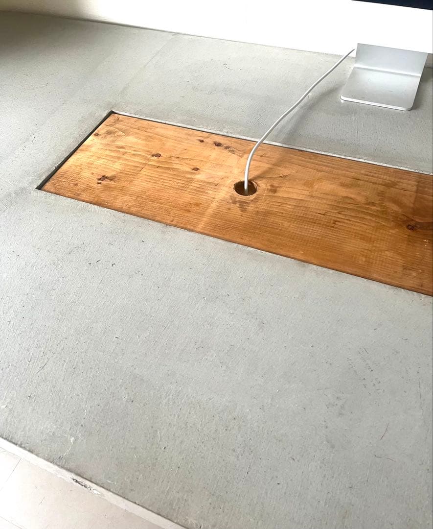 引越特別価格【特注品】モルタル天板　ダイニングテーブル