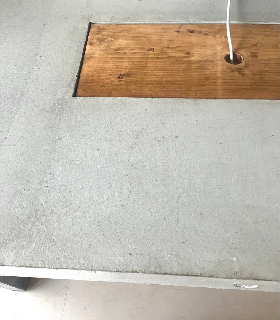 引越特別価格【特注品】モルタル天板　ダイニングテーブル