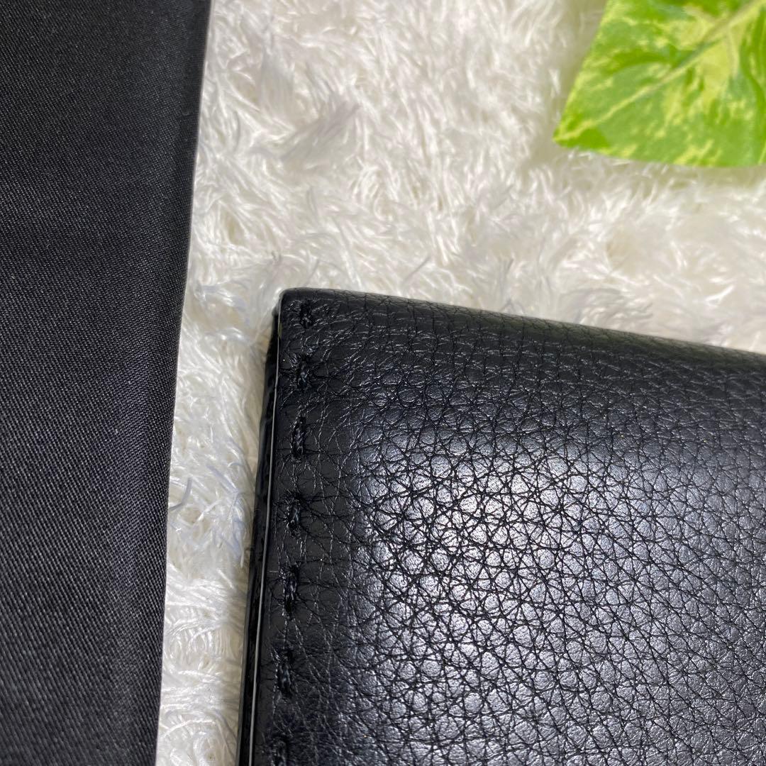 FENDI フェンディ　財布　二つ折り財布　ブラック　美品