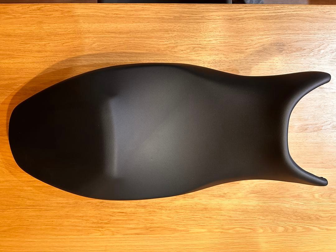 2025年製　 G310R G310GS レギュラーシート　未使用品