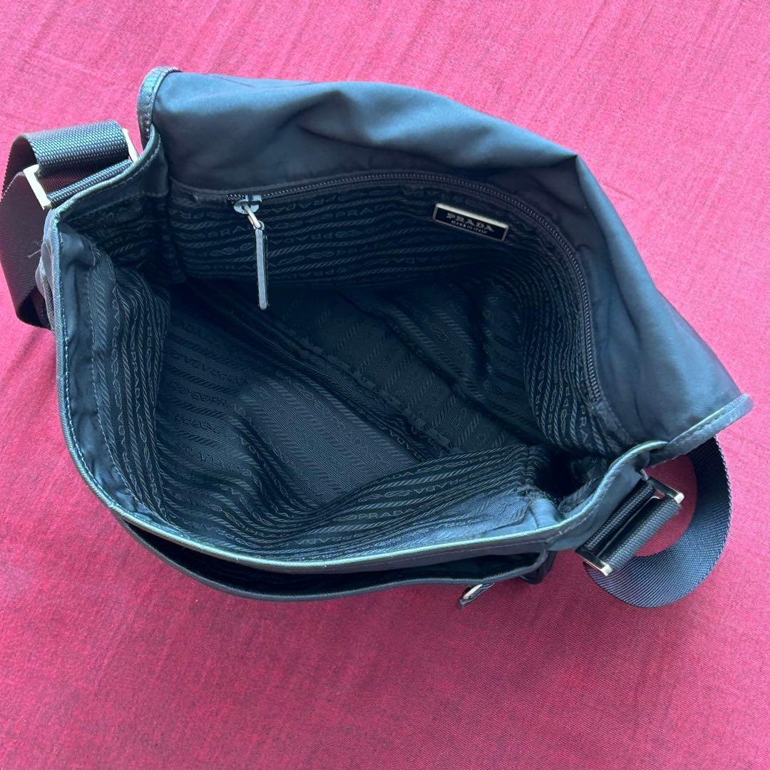 PRADA プラダ メッセンジャーバッグ ナイロン 黒