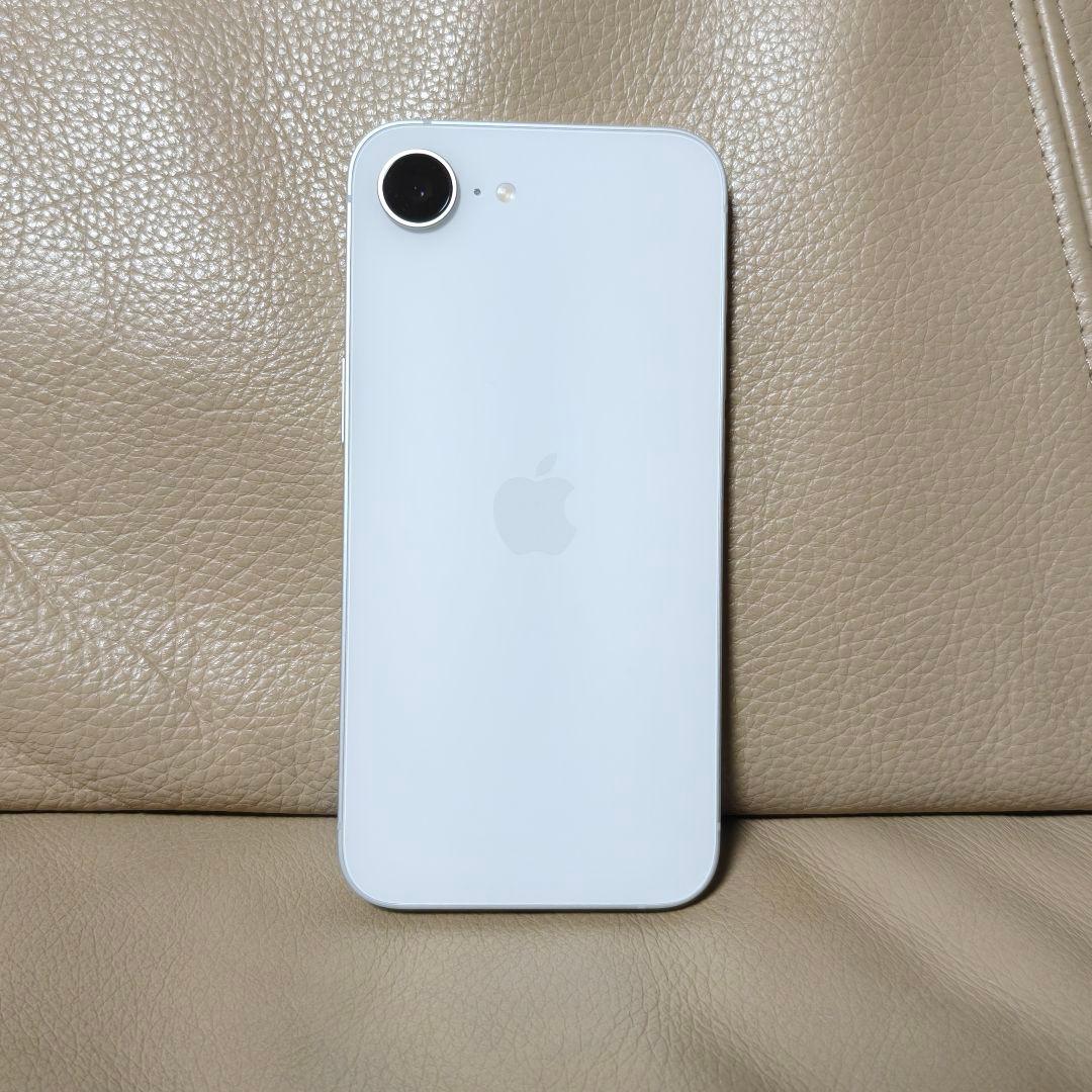 【美品】iPhone16e 128G ホワイト SIMフリー