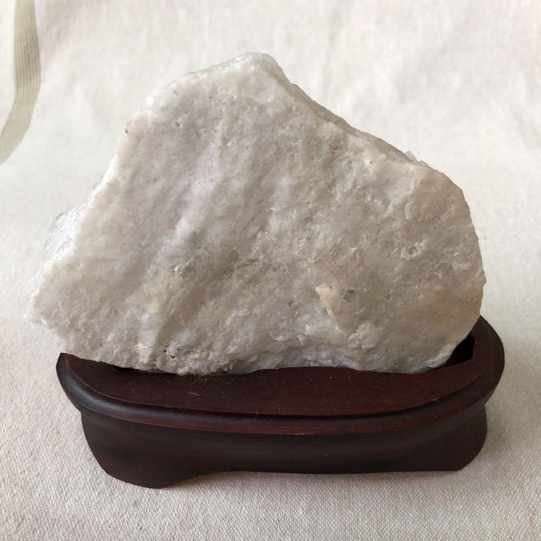 お値下げ　天然石　ブラジル産 ロッククリスタル クォーツ  台付