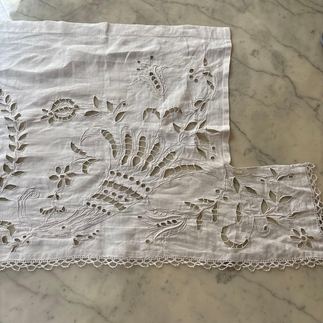 フランス　アンティーク　棚飾り布　レース生地　リネン　手刺繍
