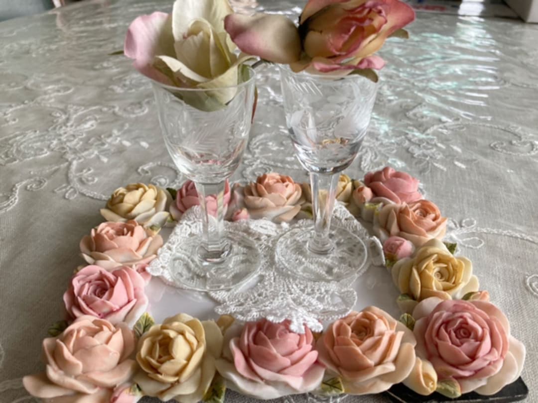 ご予約ヴィンテージピンク薔薇薫るフォトフレームハンドペイント飾りトレーエレガント