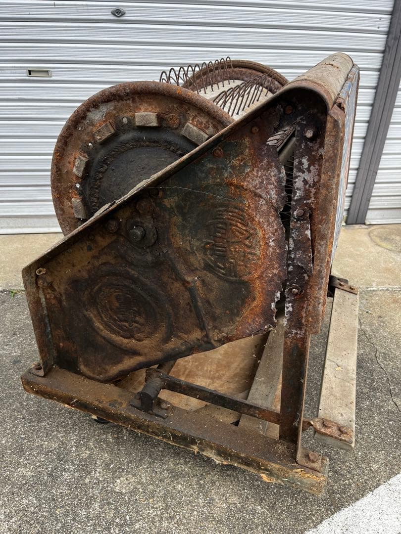 ア*園様 足踏み脱穀機　昭和レトロ