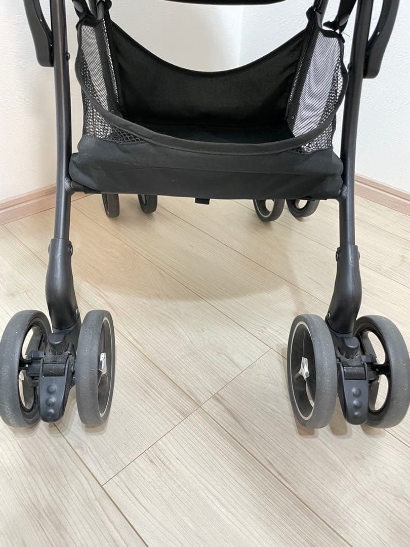 ★お値下げ中★【Aprica】マジカルエアーフリー2023年式ベージュ