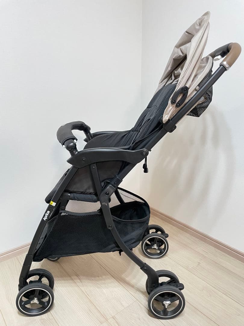 ★お値下げ中★【Aprica】マジカルエアーフリー2023年式ベージュ