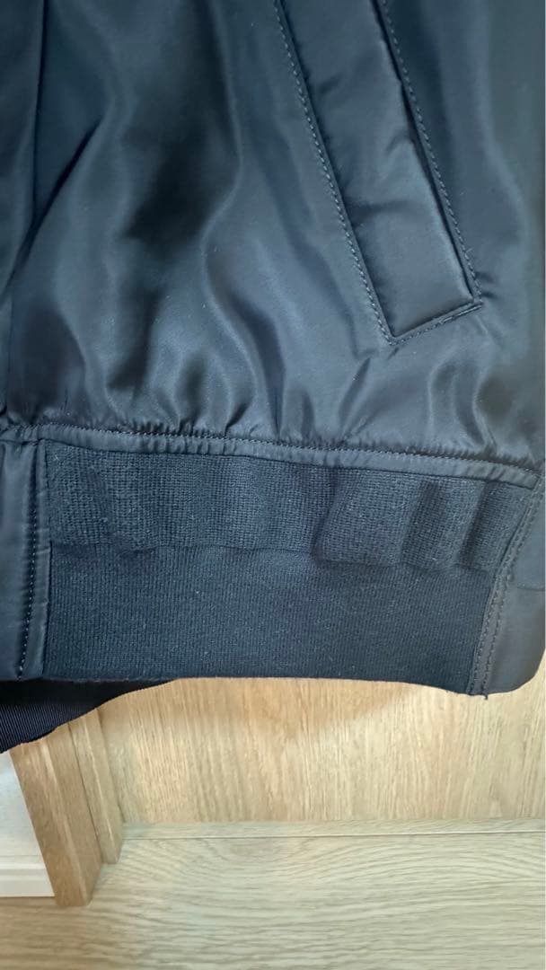 Sacai サカイ ベスト　黒 MA1