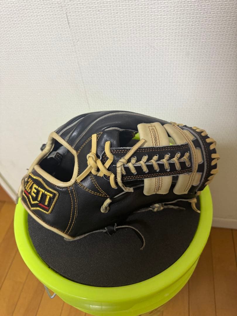 ZETTプロステイタス　硬式内野手用　吉川モデル　美品‼️