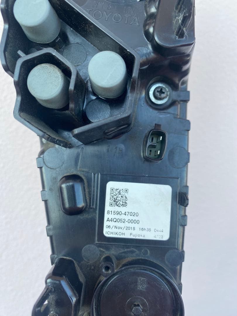 【プリウス50系】純正リアコンビネーションランプ左右セット テールランプ