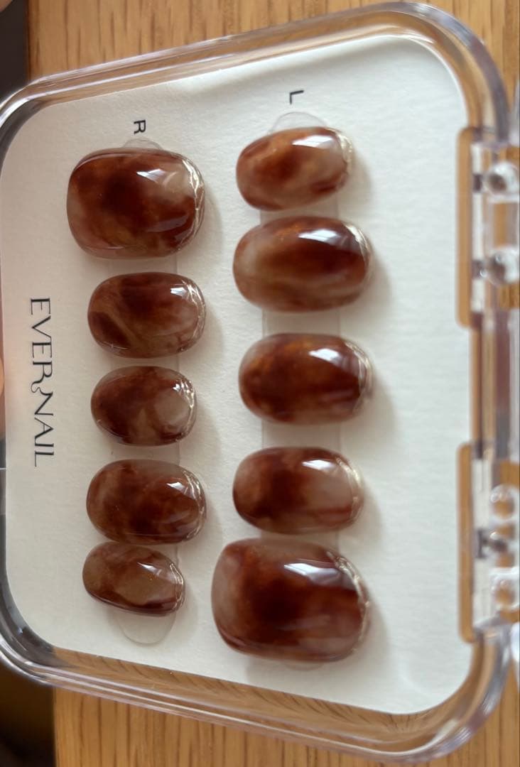 EVERNAIL Cappuccinoオーバル親指ストレート加工 専用粘着剤なし