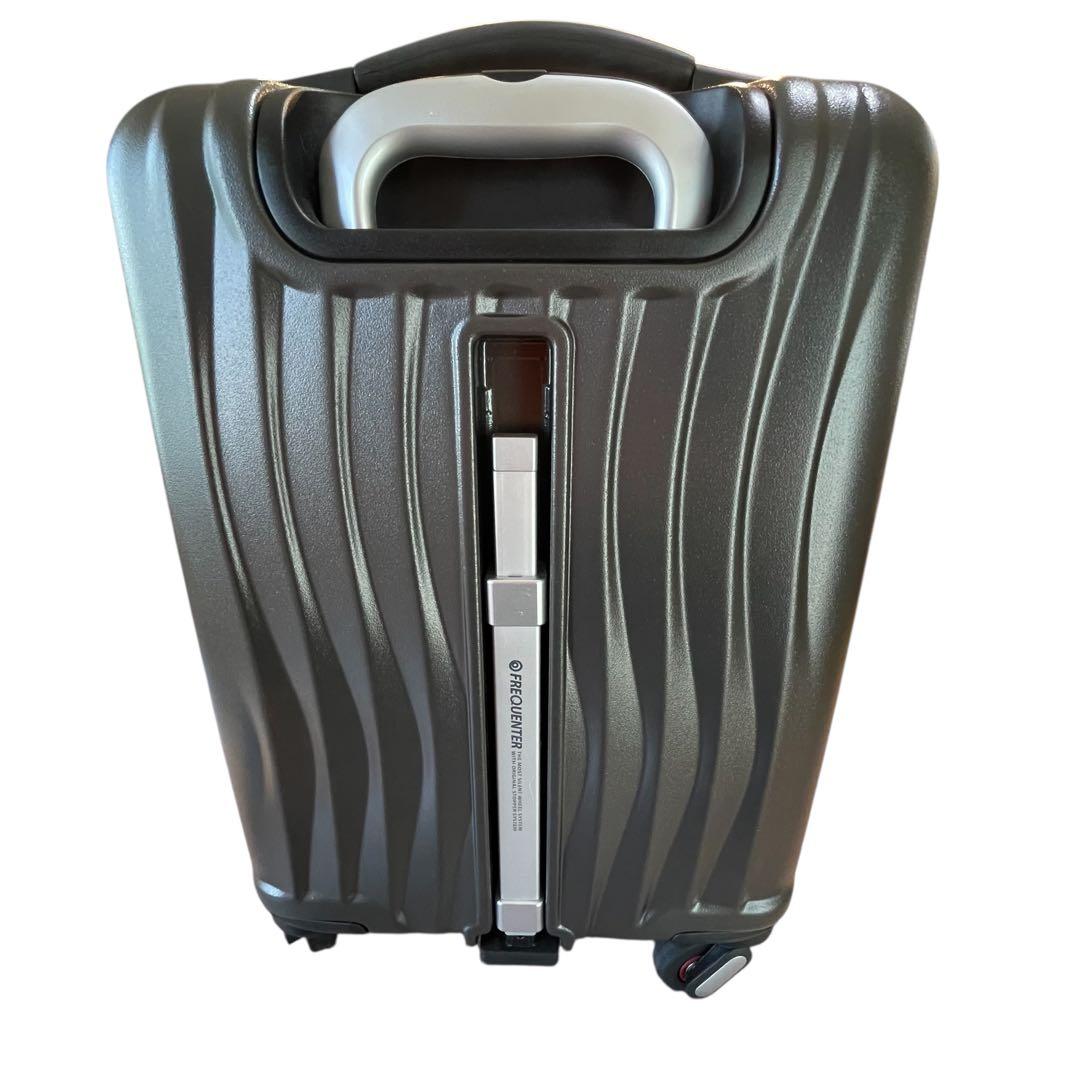 美品　フリクエンター　CLAM ADVANCE 機内持ち込　静音　キャリーケース