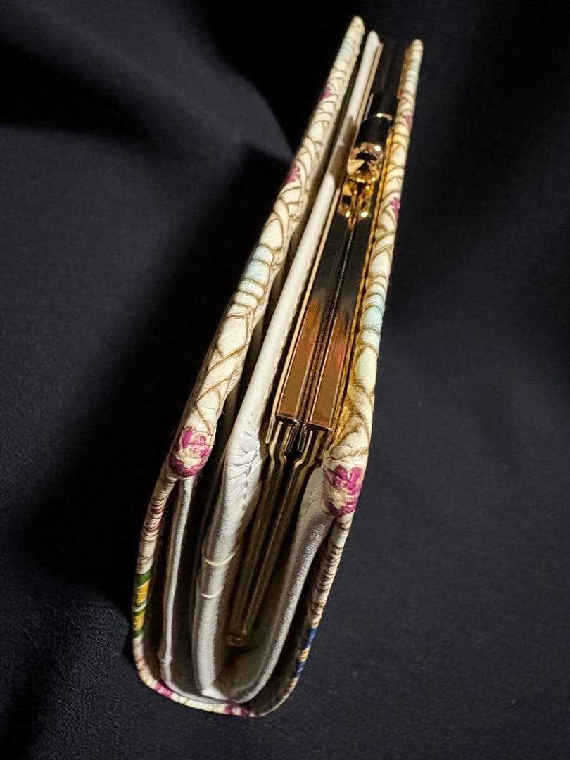 【新品】文庫革 花菱 箱まち口金付き札入れ がま口 二つ折り財布 伝統工芸