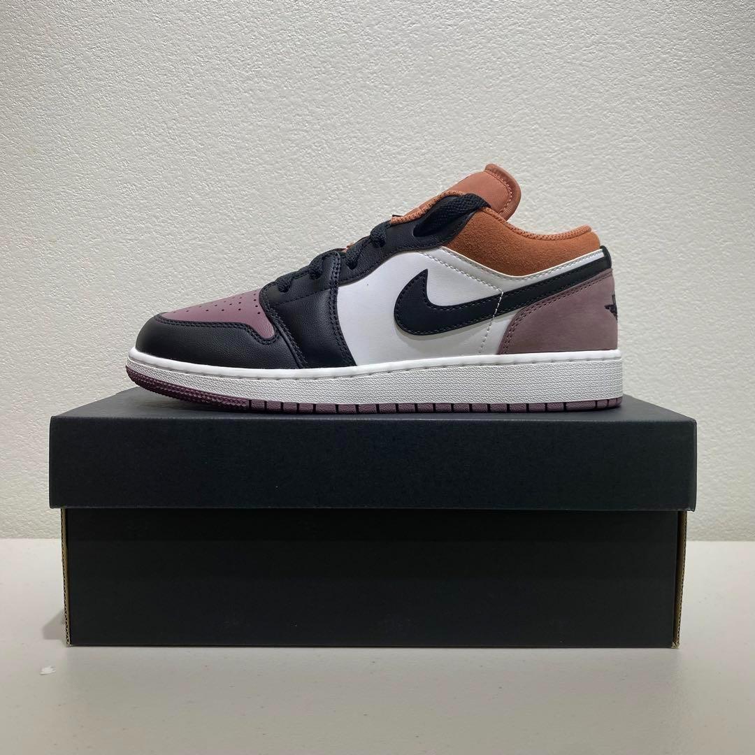 24.5cm【新品】ナイキ エアジョーダン1 ロウ GSモデル