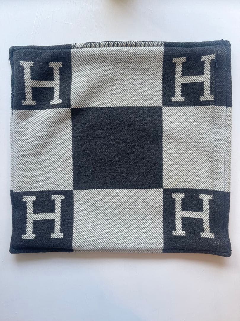 【正規品】エルメス アヴァロン クッションカバー 49×49 カシミヤ混