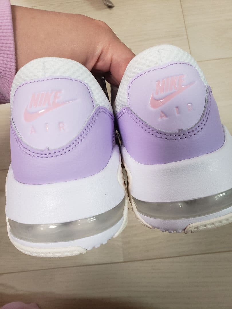 Nguyen Hoang新品タグ付きナイキエアマックスエクシー