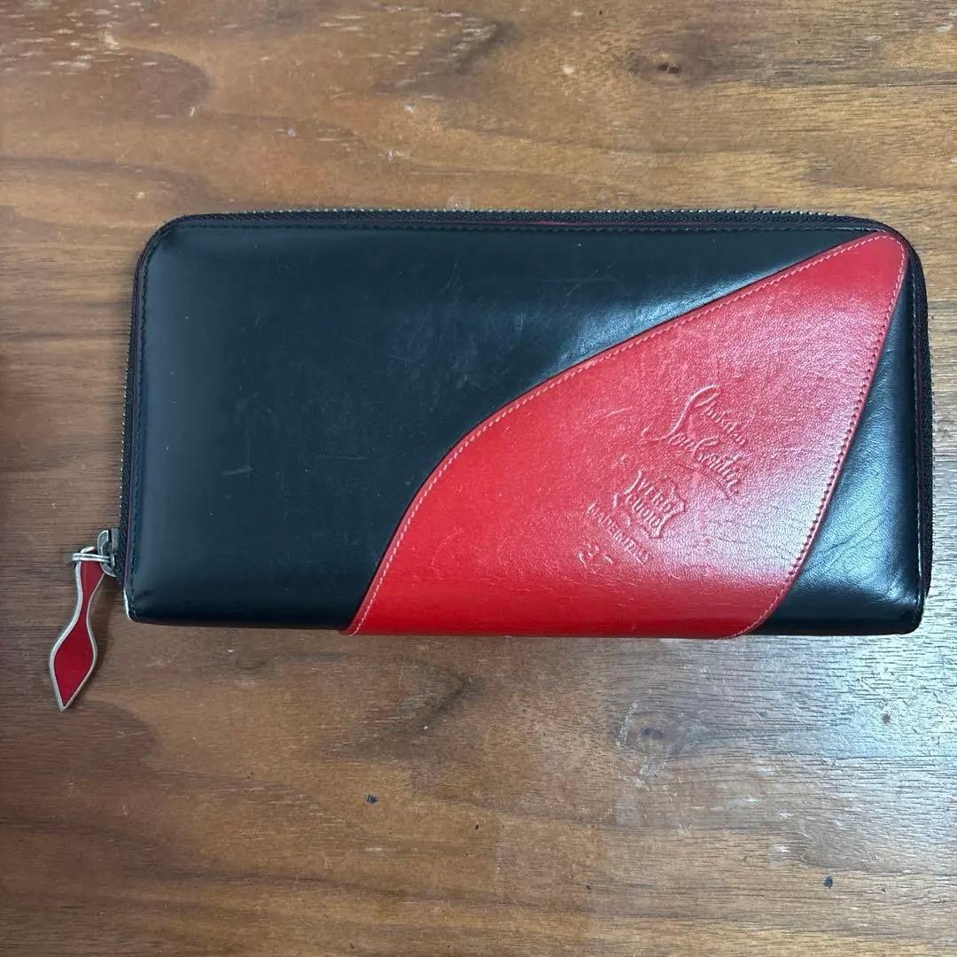 激レア クリスチャンルブタン パネトーネ 長財布 ロゴ レザー 赤 黒