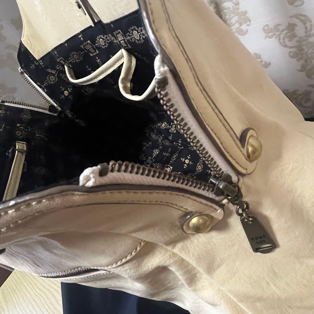 mie☆アナスイ☆ドリトルシリーズ本革レザートートバッグ蝶チャーム