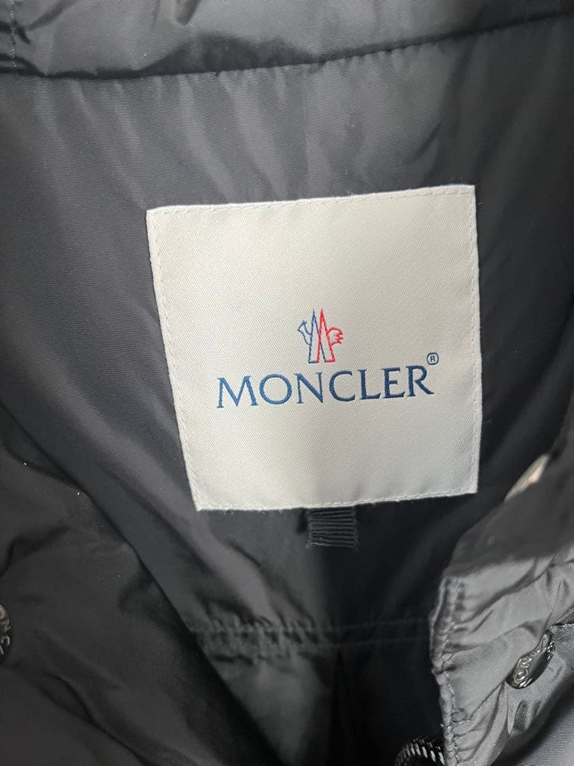 モンクレールフリルダウン【1】Mサイズ