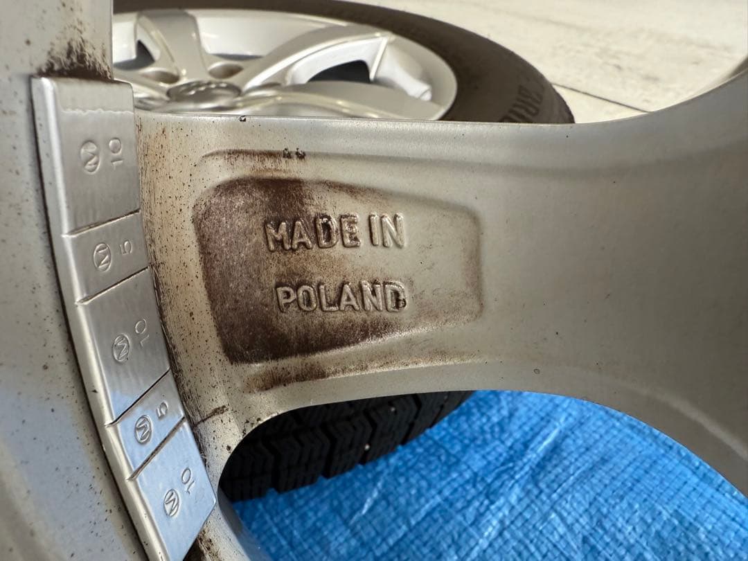 アウディ純正アルミホイール スタッドレスタイヤ185/60R/15 VRX2