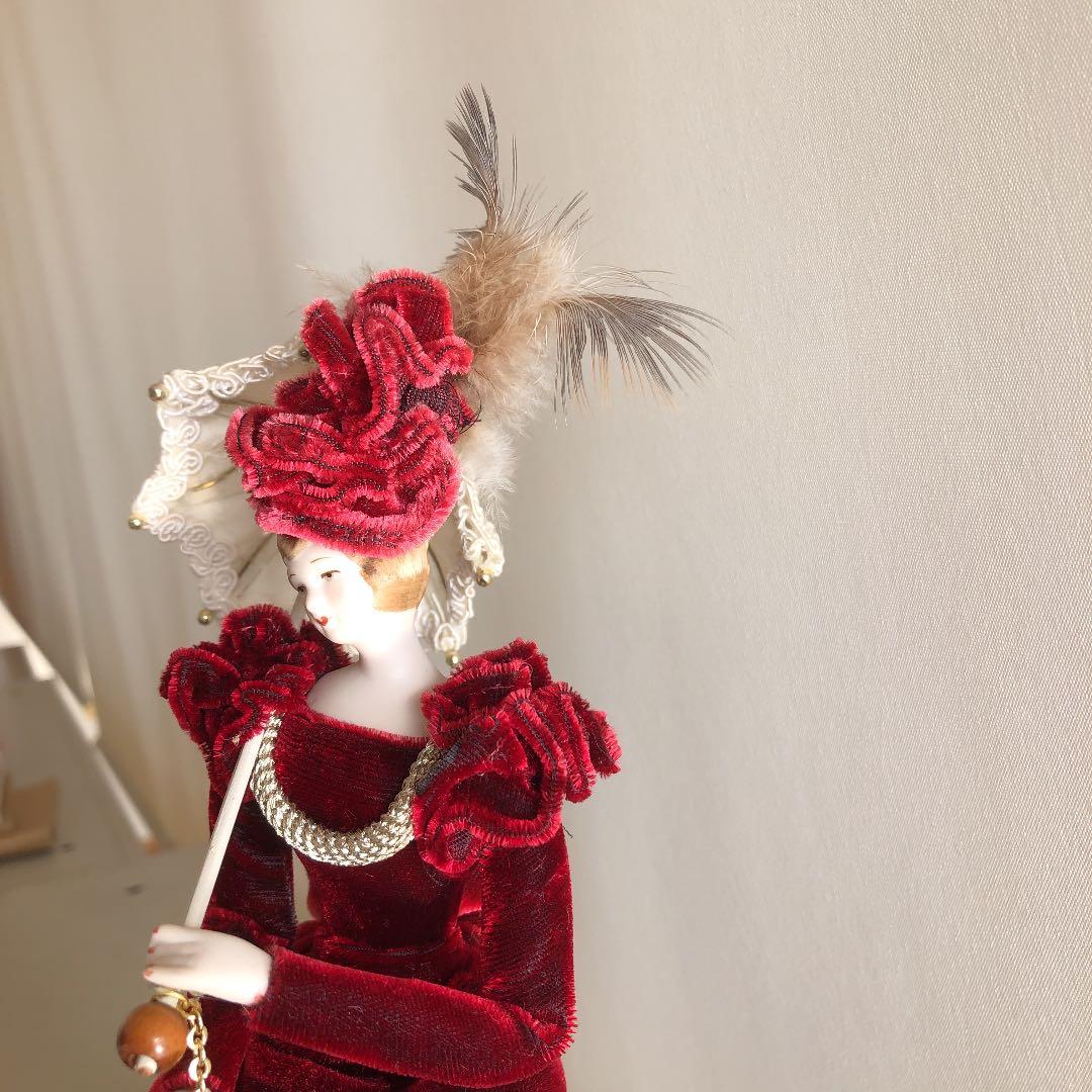 ◆ビスクロマン　傘の貴婦人　ガラスケース付き