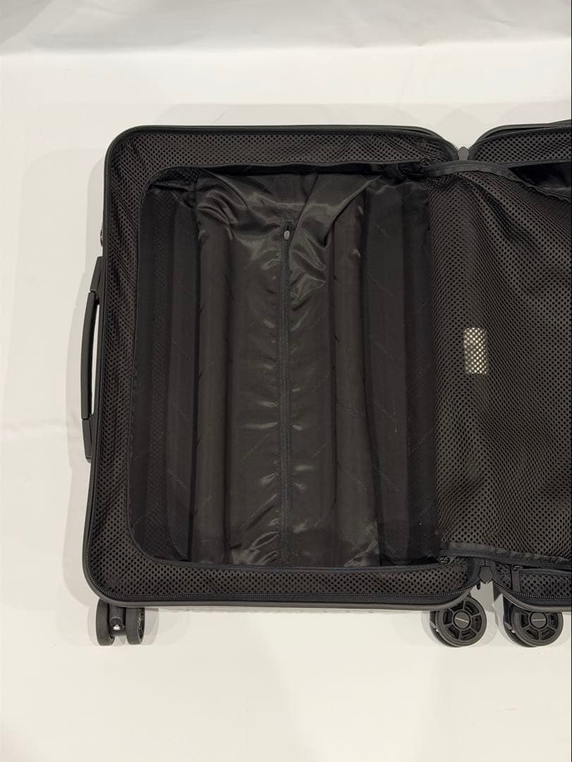 【希少・機内持込可】RIMOWA × PORSCHE コラボスーツケース艶消し黒