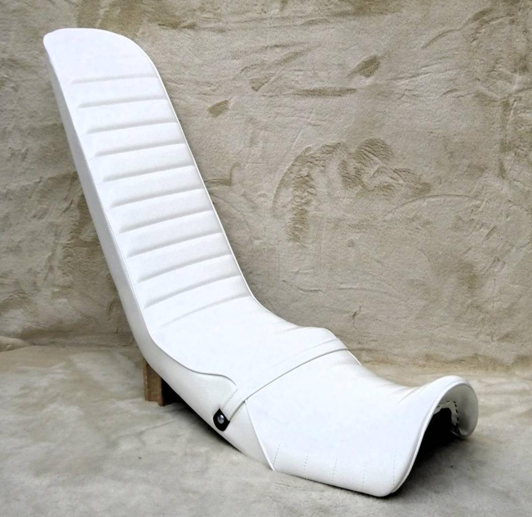 ＸＪＲ４００前期３段シート　白エナ/三段シート60cm 4HM 400R