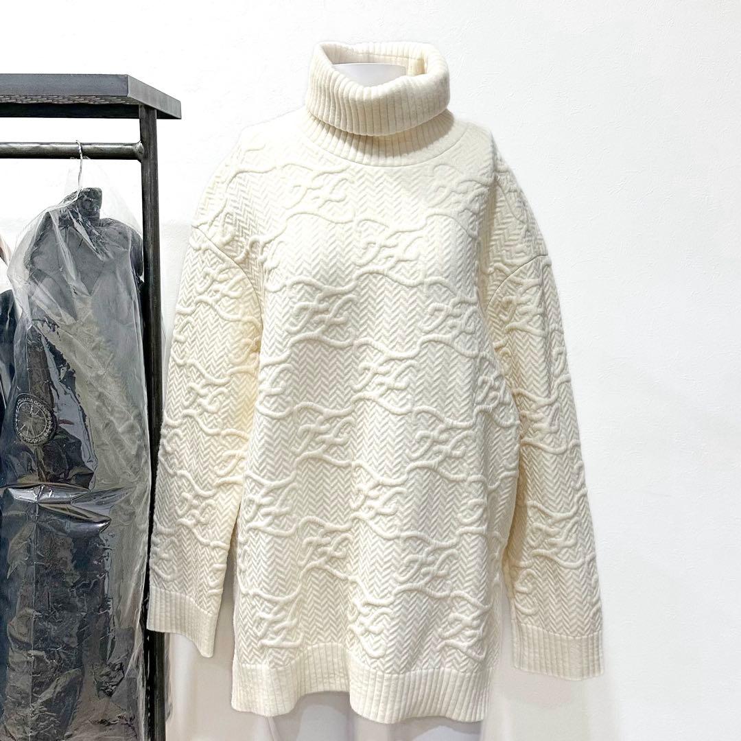 FENDI フェンディ ニット FFロゴ FZX697