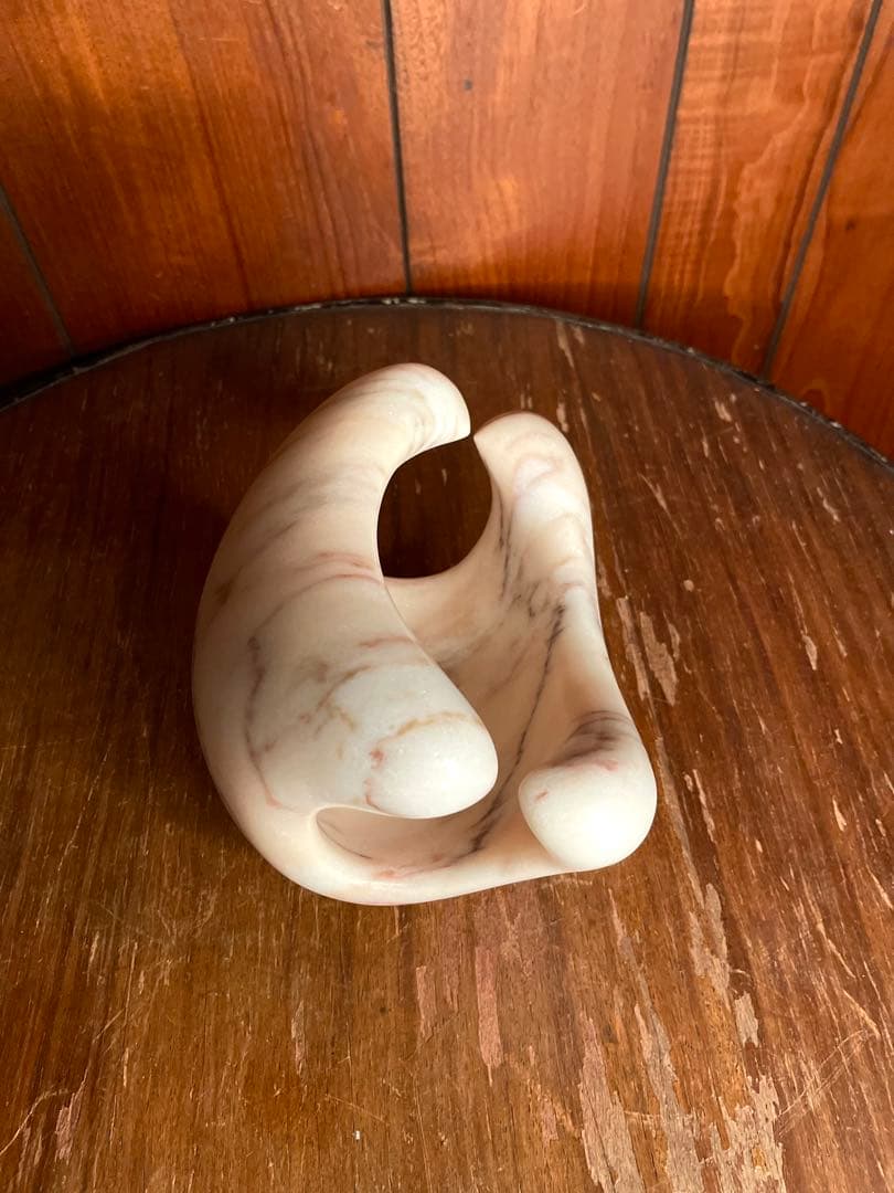 彫刻家　絹谷幸太　大理石　sculpture