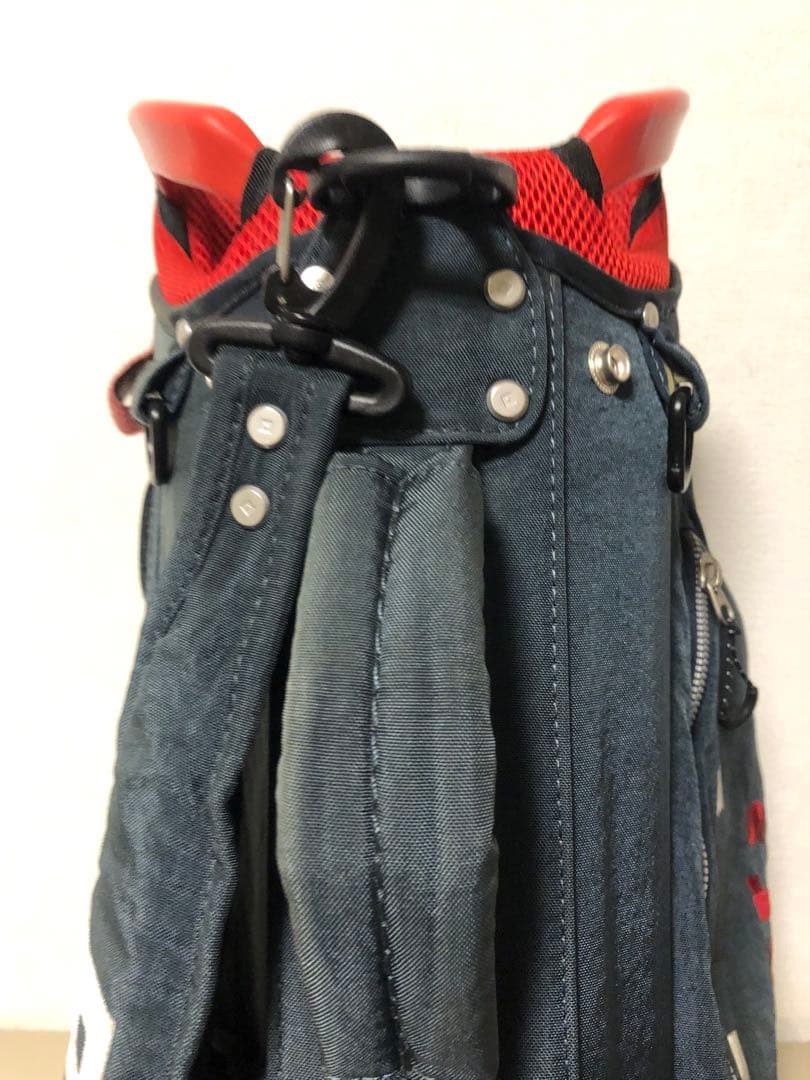 【送料込み】美品　大人気　オノフ　ONOFF キャディバッグ ゴルフバッグ