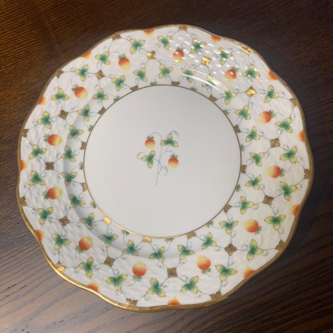 ヘレンドマスターペインターサイン入り①ストロベリーコンポジション19cmプレート